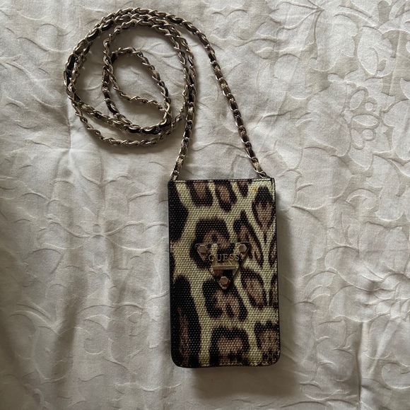 Guess wallet - Picture 1 of 4